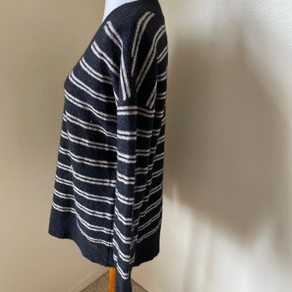 N.philanthropy Women’s Dune Striped Sweater Black Size Small Oversized V Neck - Picture 5 of 10